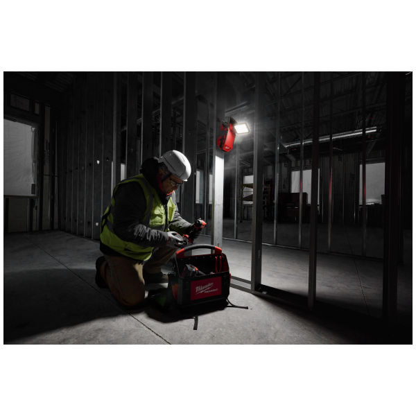 MILWAUKEE Lampe batterie M18PAL2-0