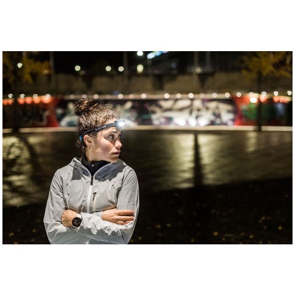 Linterna frontal compacta para correr, 3 pilas AAA