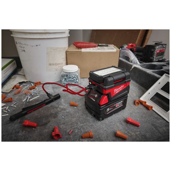 MILWAUKEE Akku-Bauleuchte M18ALIS-0